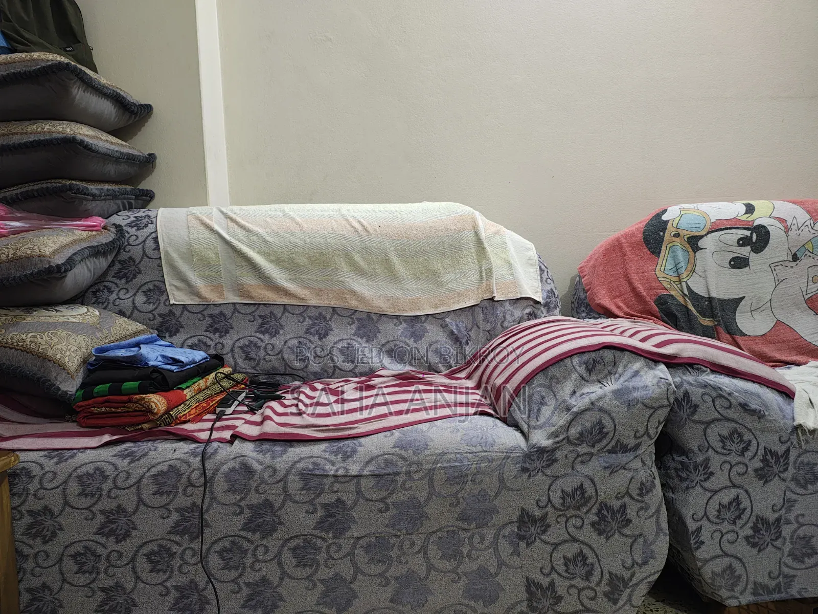 Sofa (Victoria)