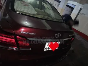 Toyota Premio 2018 Maroon