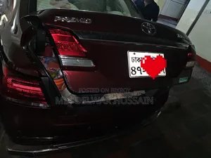 Toyota Premio 2018 Maroon