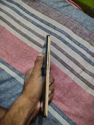 রিয়েলমি ১১ প্রো ২৫৬ জিবি