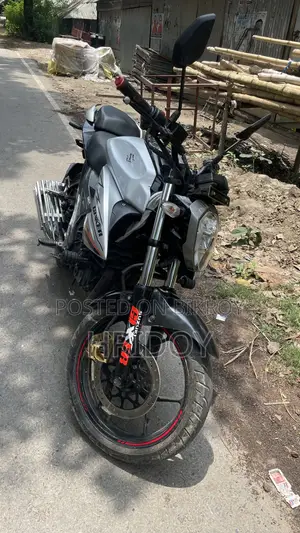 Suzuki Gixxer Monotone 2022 Brown