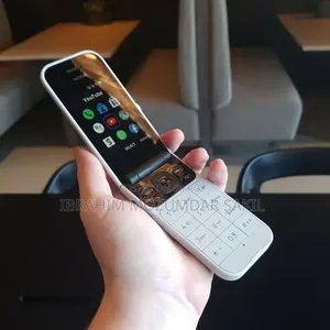New Nokia 2720 Flip 512 GB White