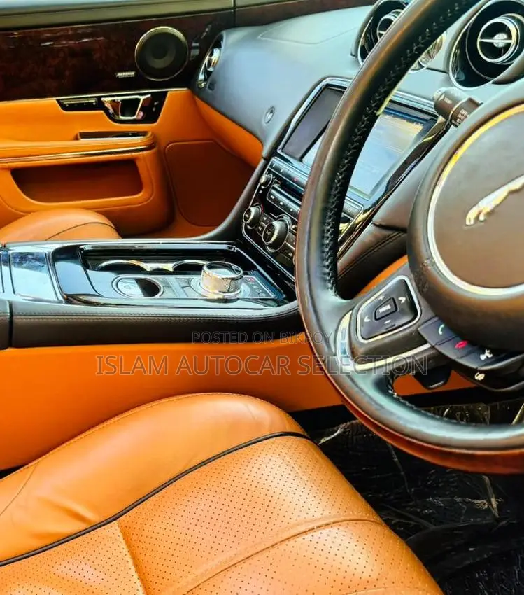 Jaguar XJ 2016 Black