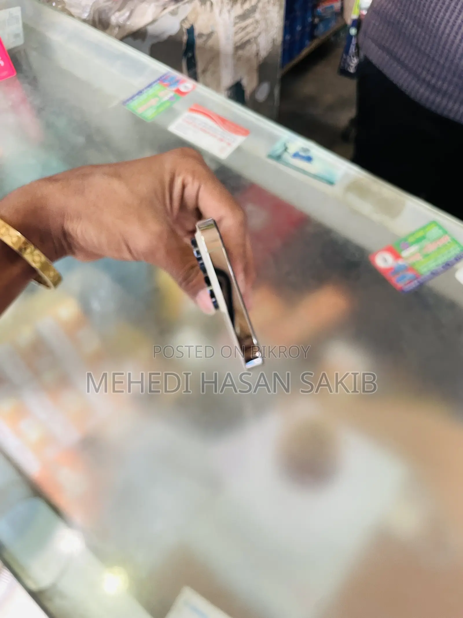অ্যাপল আইফোন ১৪ প্রো ২৫৬ জিবি গোল্ড