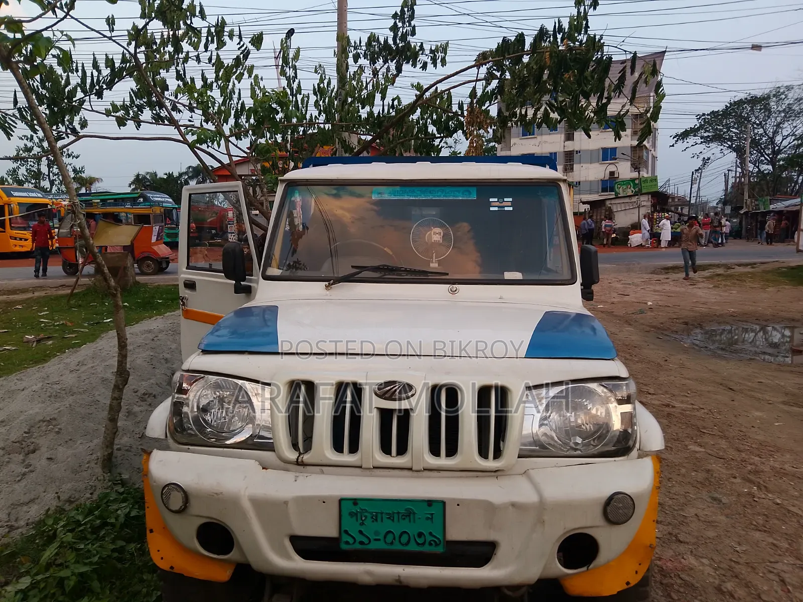 Mahindra Bolero