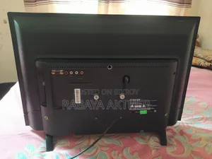 Singer LED TV
