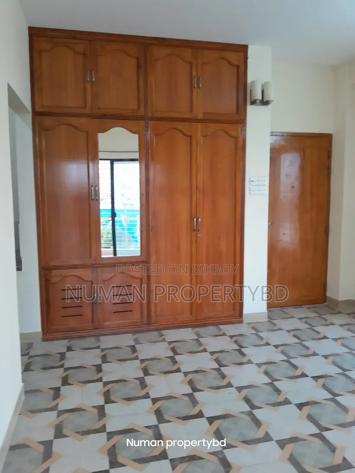 4-bedroom Apartment in Bashundhara for Rent
