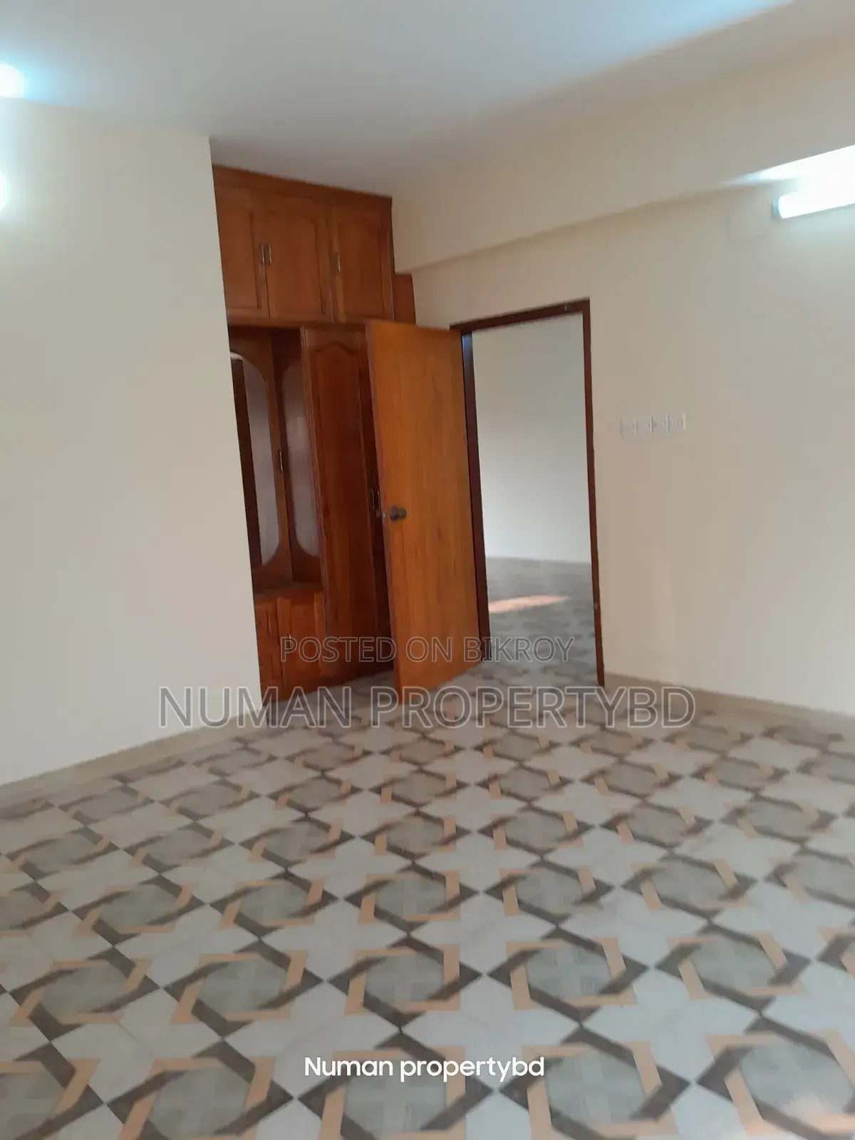 4-bedroom Apartment in Bashundhara for Rent