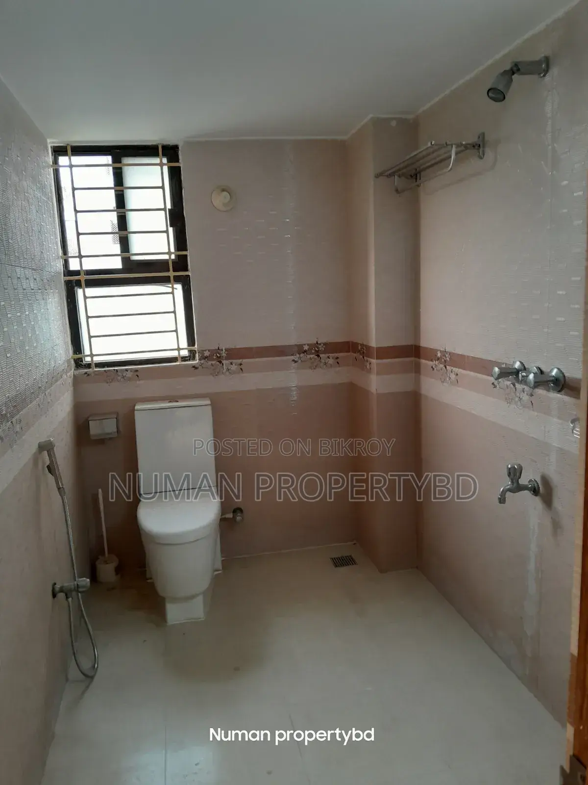 4-bedroom Apartment in Bashundhara for Rent