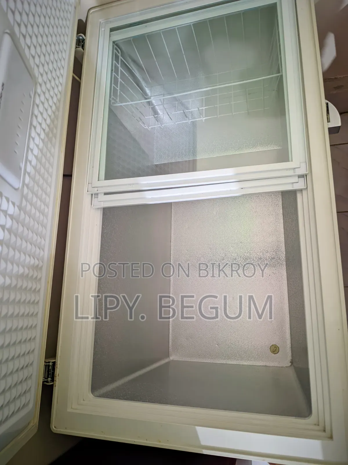 Singer Deep Fridge