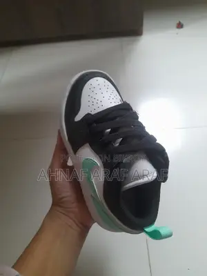ছেলেদের বেবি শু