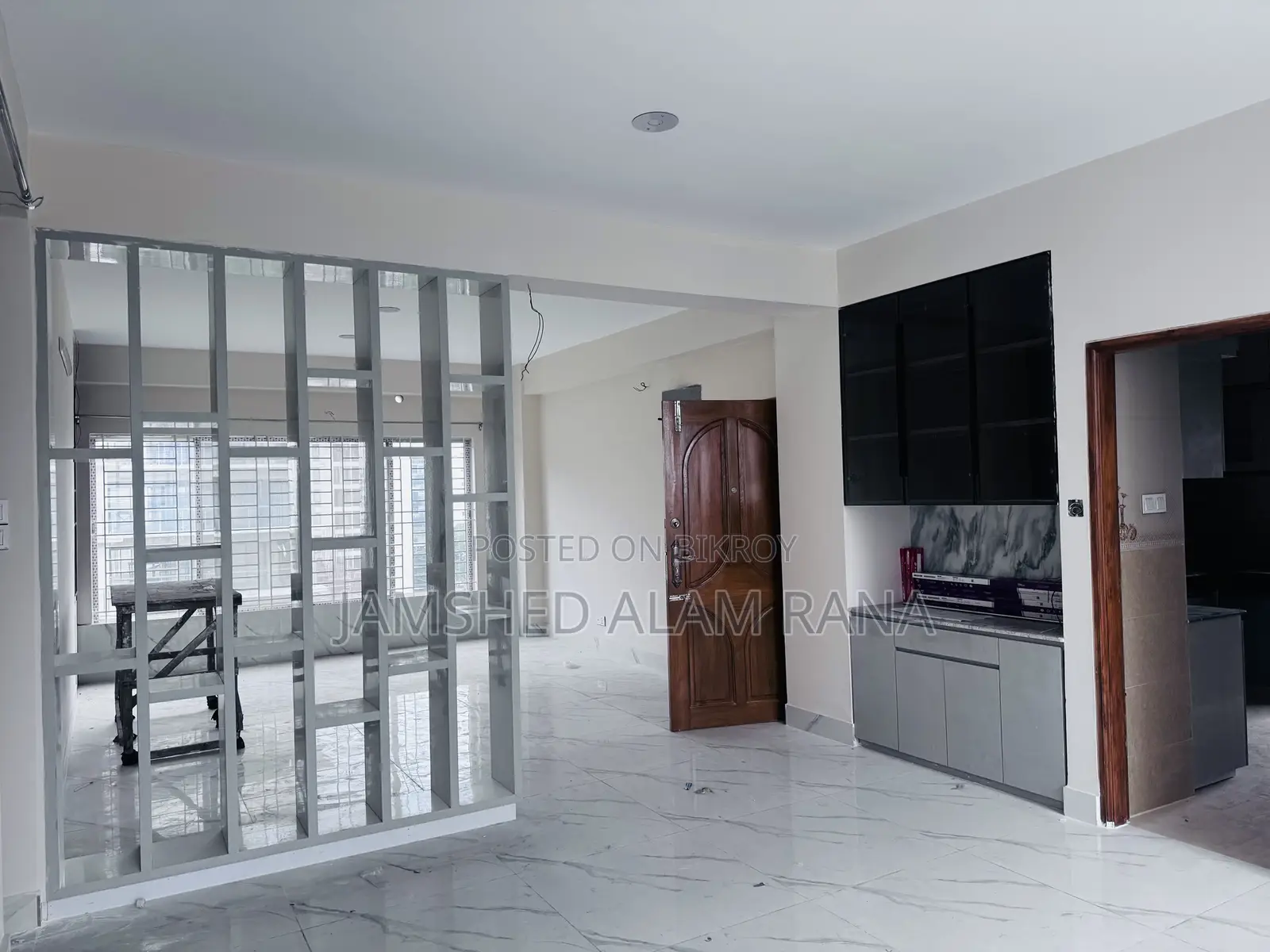 4-Bedroom Apartment in Rajbari Subarnachaya, Basundhara for Rent