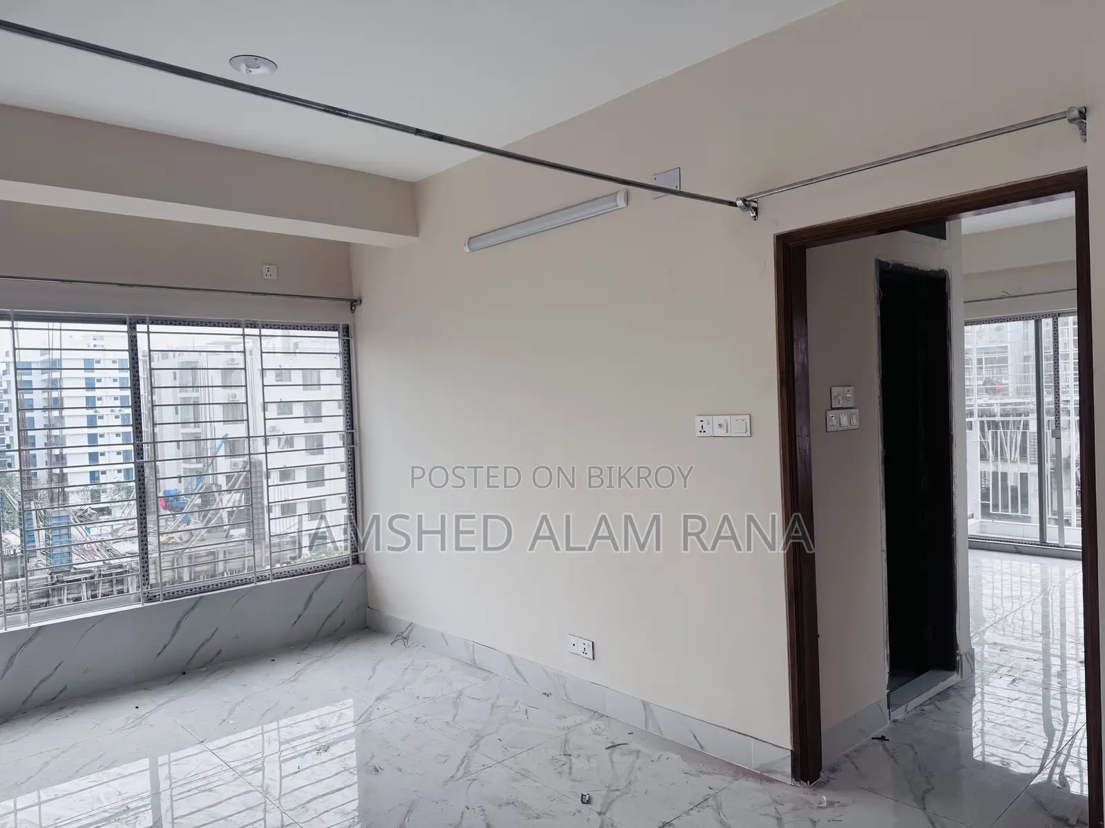 4-Bedroom Apartment in Rajbari Subarnachaya, Basundhara for Rent