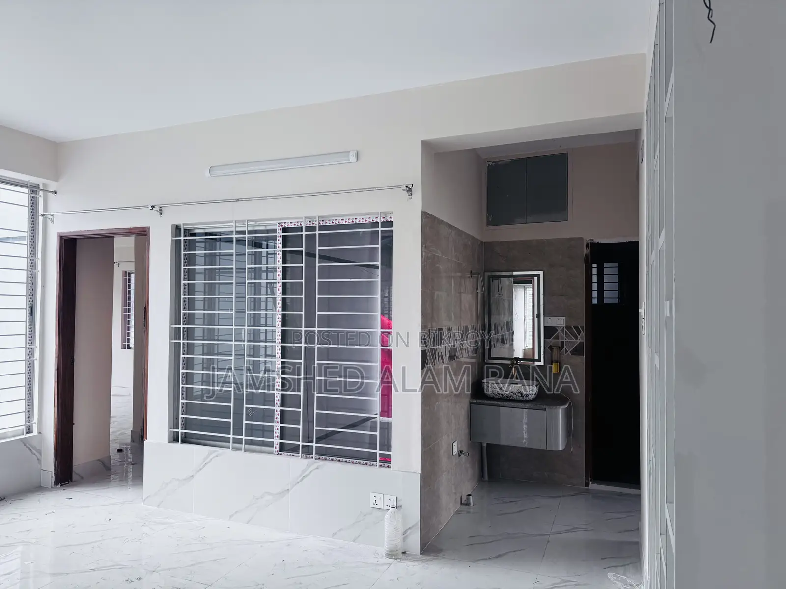 4-Bedroom Apartment in Rajbari Subarnachaya, Basundhara for Rent