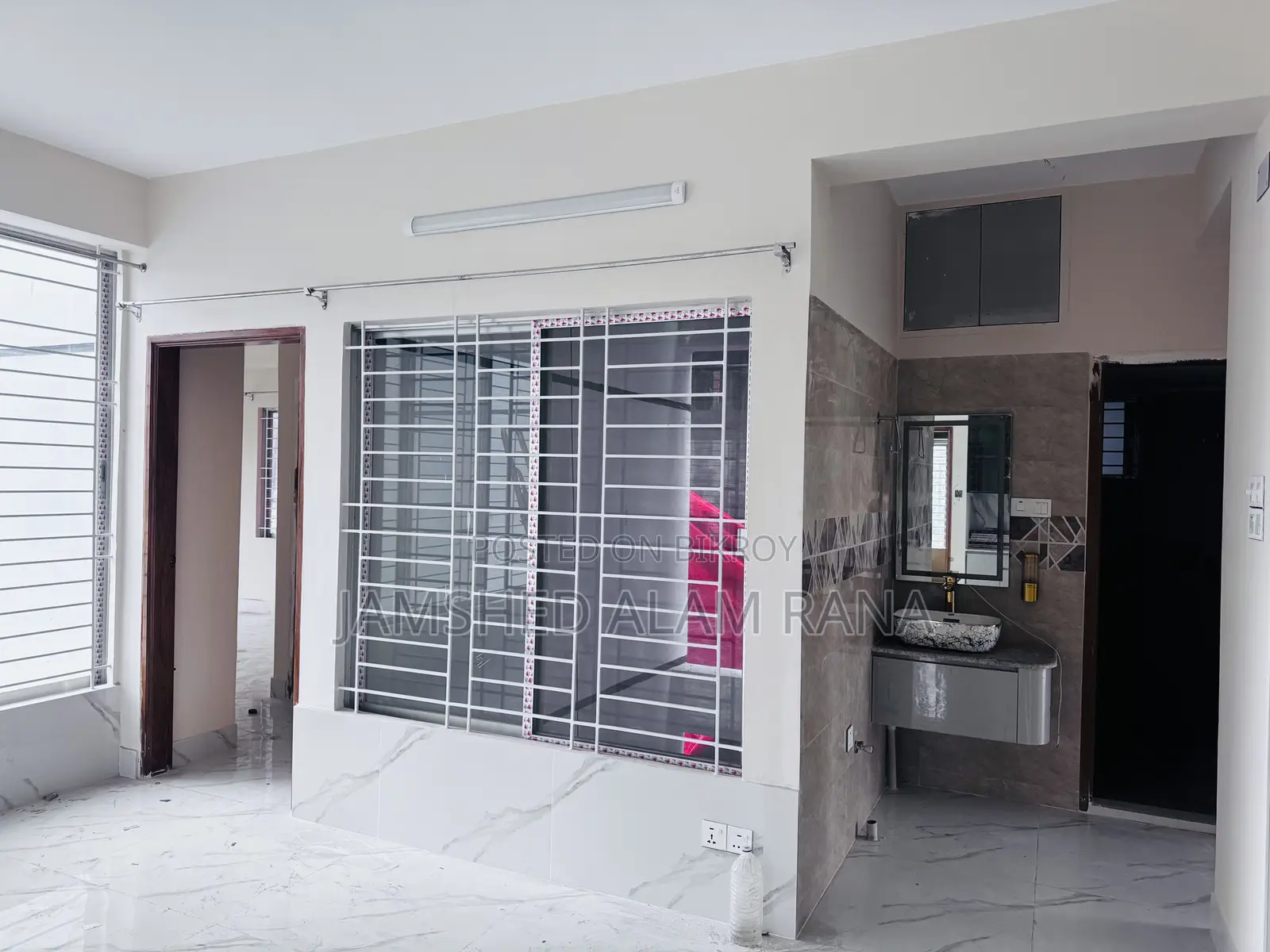 4-Bedroom Apartment in Rajbari Subarnachaya, Basundhara for Rent