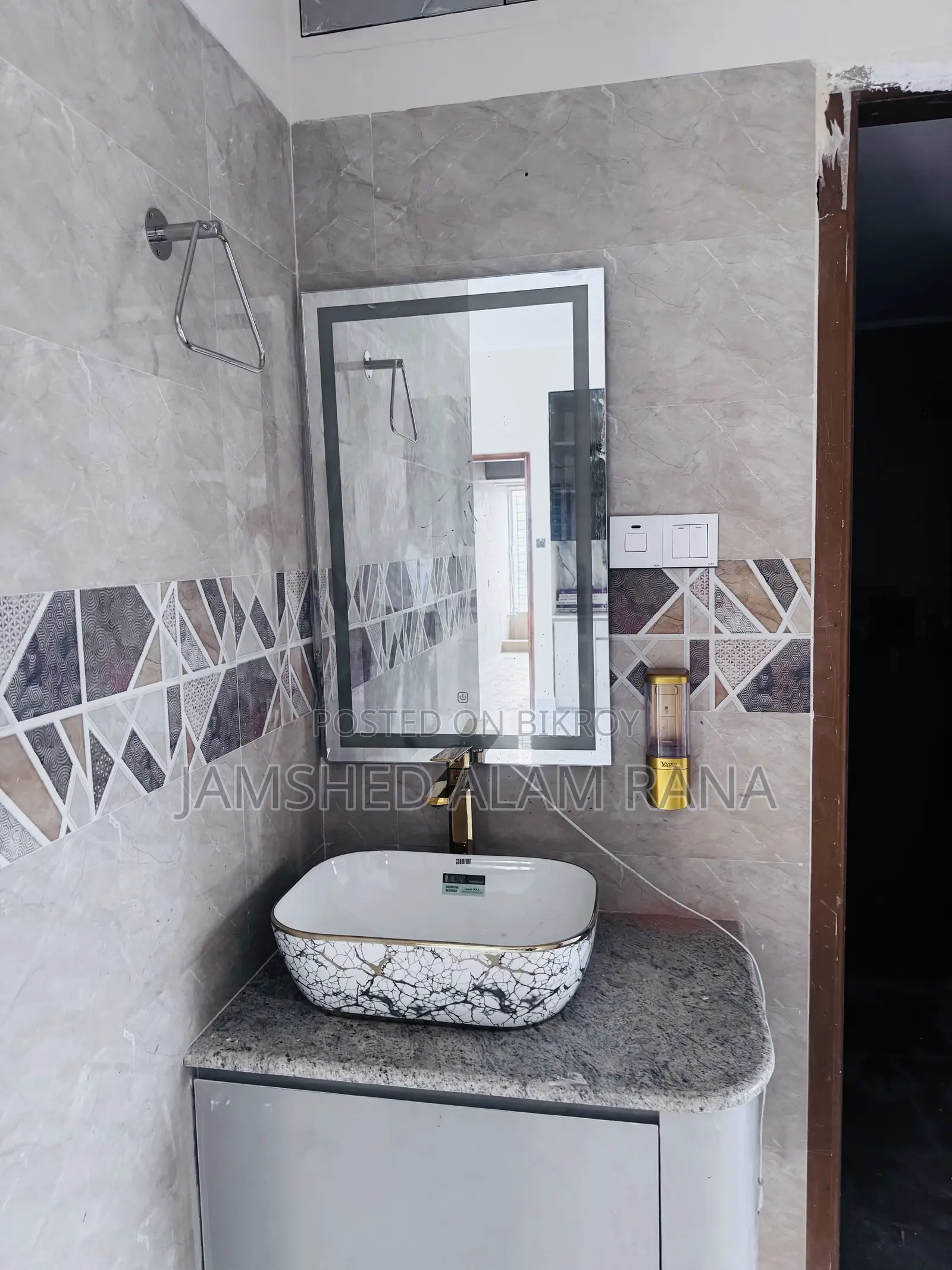 4-Bedroom Apartment in Rajbari Subarnachaya, Basundhara for Rent