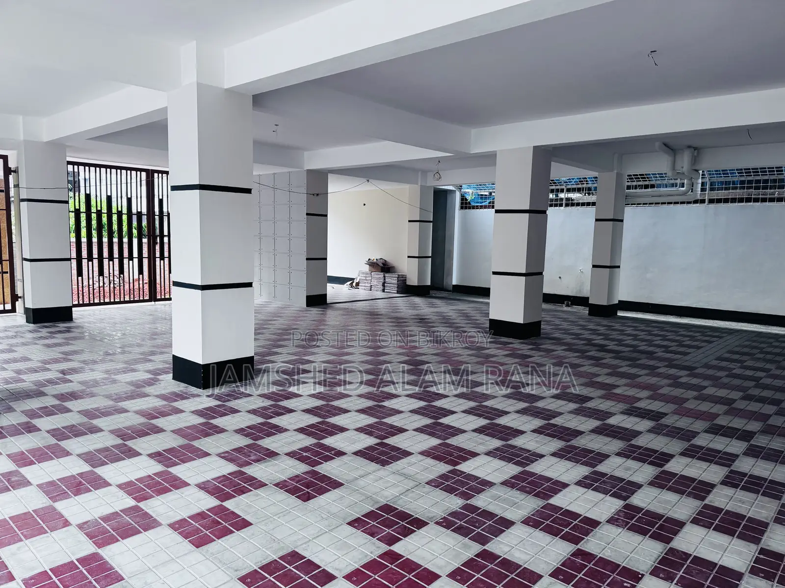 4-Bedroom Apartment in Rajbari Subarnachaya, Basundhara for Rent