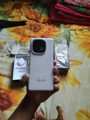 New iQOO 256 GB White