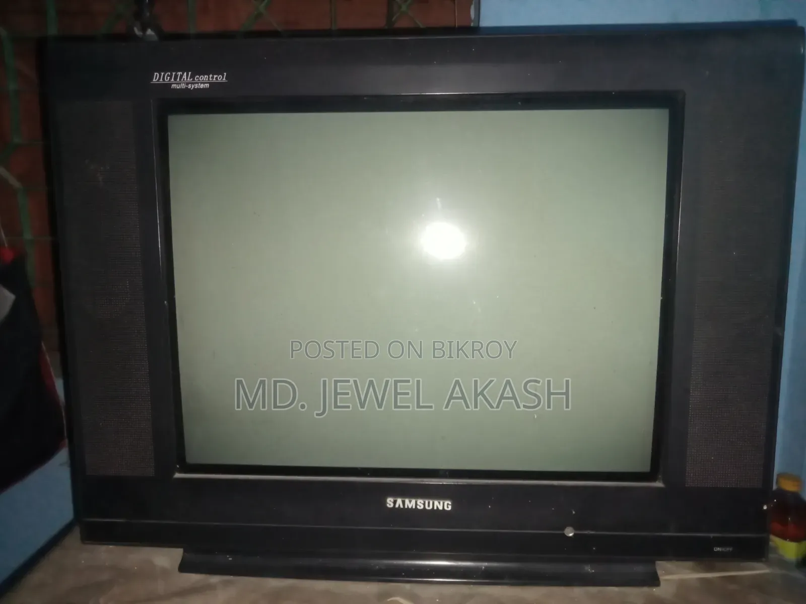 Fully functional TV, get your money back if you find any issues within 7 days.