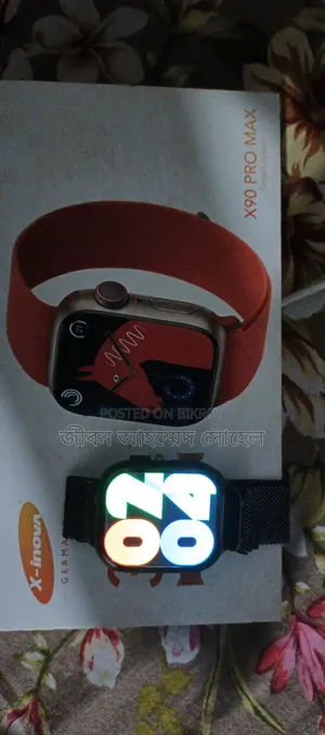 Smart Watch with Curved Display