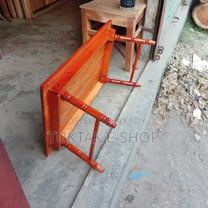 ফোল্ডেবল ল্যাপটপ টেবিল