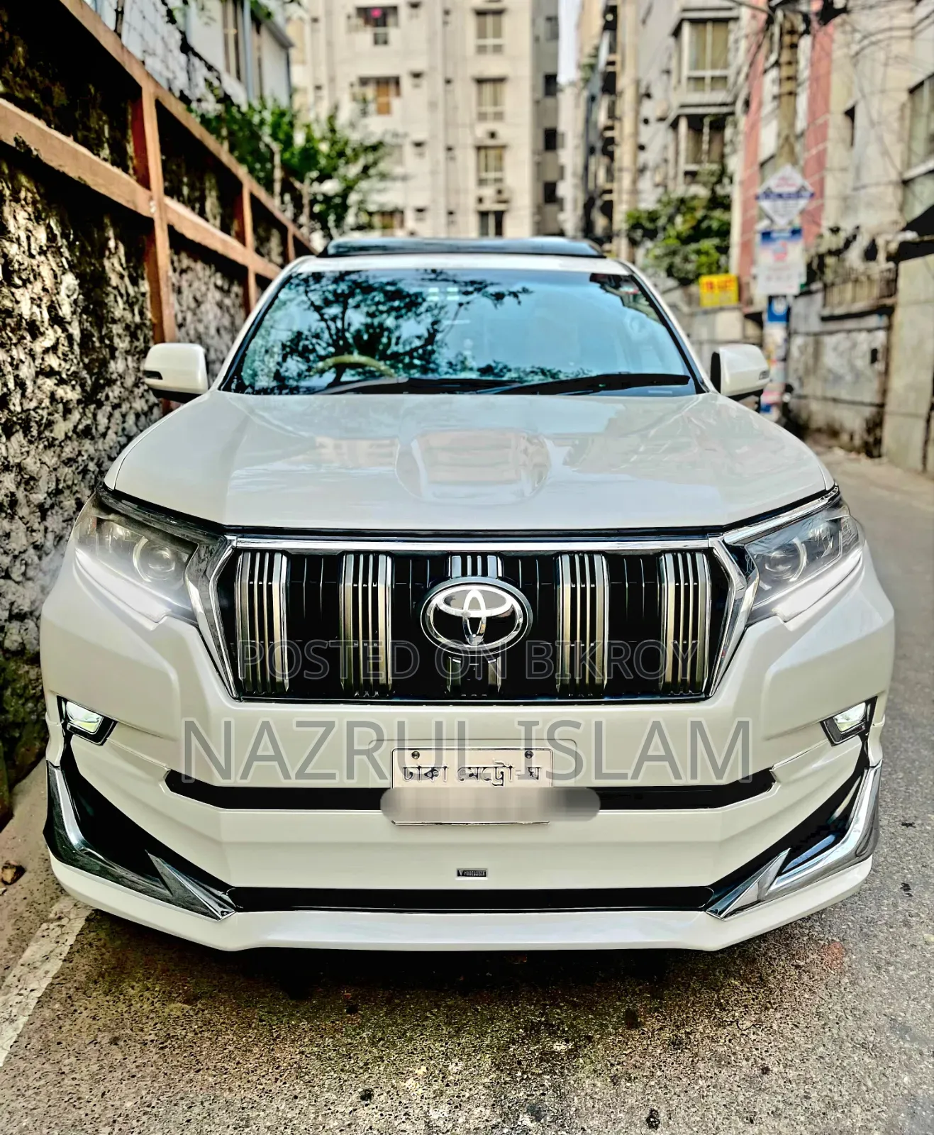 Toyota Land Cruiser Prado 2012 Pearl