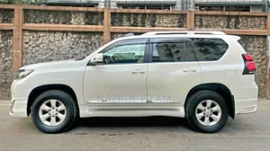 Toyota Land Cruiser Prado 2012 Pearl