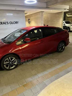 Toyota Prius 2019 Red