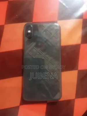 Apple XR 128 GB Black