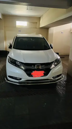 Honda Vezel 2014 Pearl