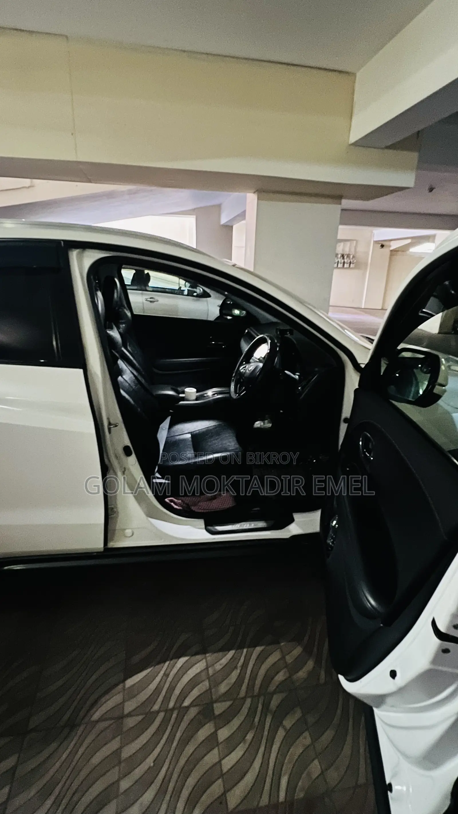 Honda Vezel 2014 Pearl
