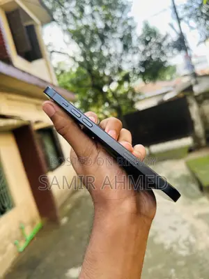 নতুন Apple iPhone 14 Plus 128 GB ব্ল্যাক