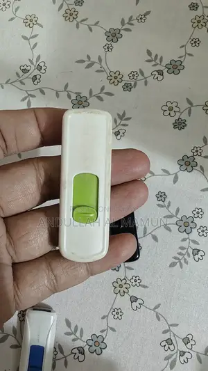 ১৬ জিবি পেন্ড্রাইব