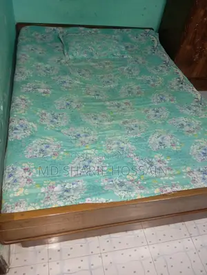 ৭ ফিট /৫ ফিট সেগুন কাঠের খাট