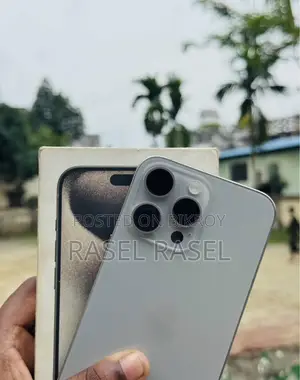Apple iPhone 15 Pro Max 256 GB Silver