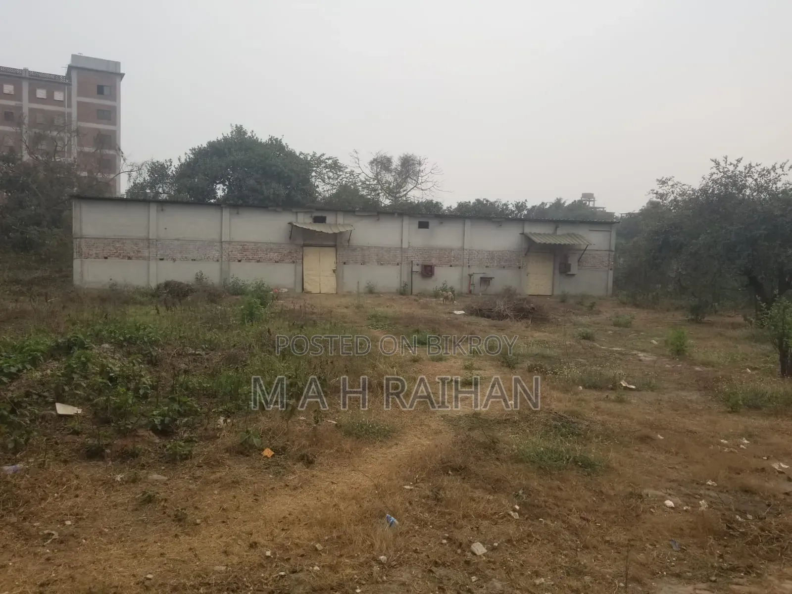 ৮ বিঘা জমি বিক্রি