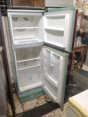 12.5 Cubic Feet LG Non-Frost refrigerator. 15 days replacement warranty.
