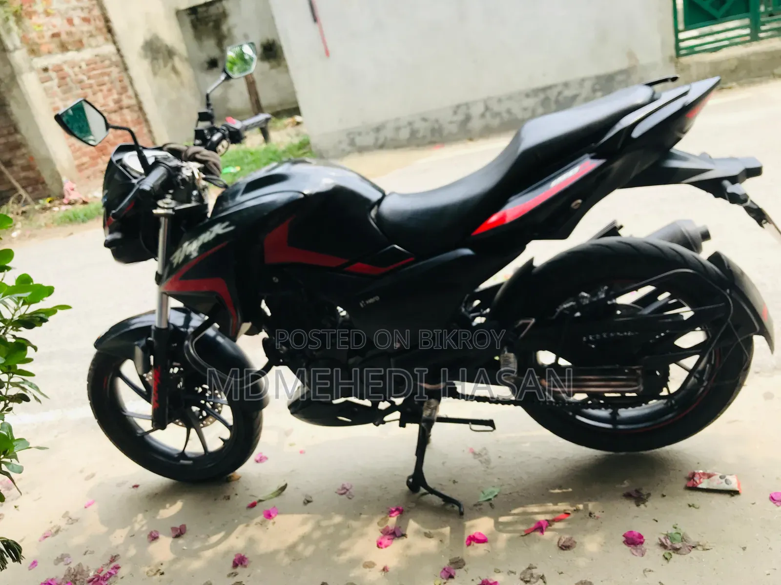 Hero Hunk 150R Xtec 2021 Black