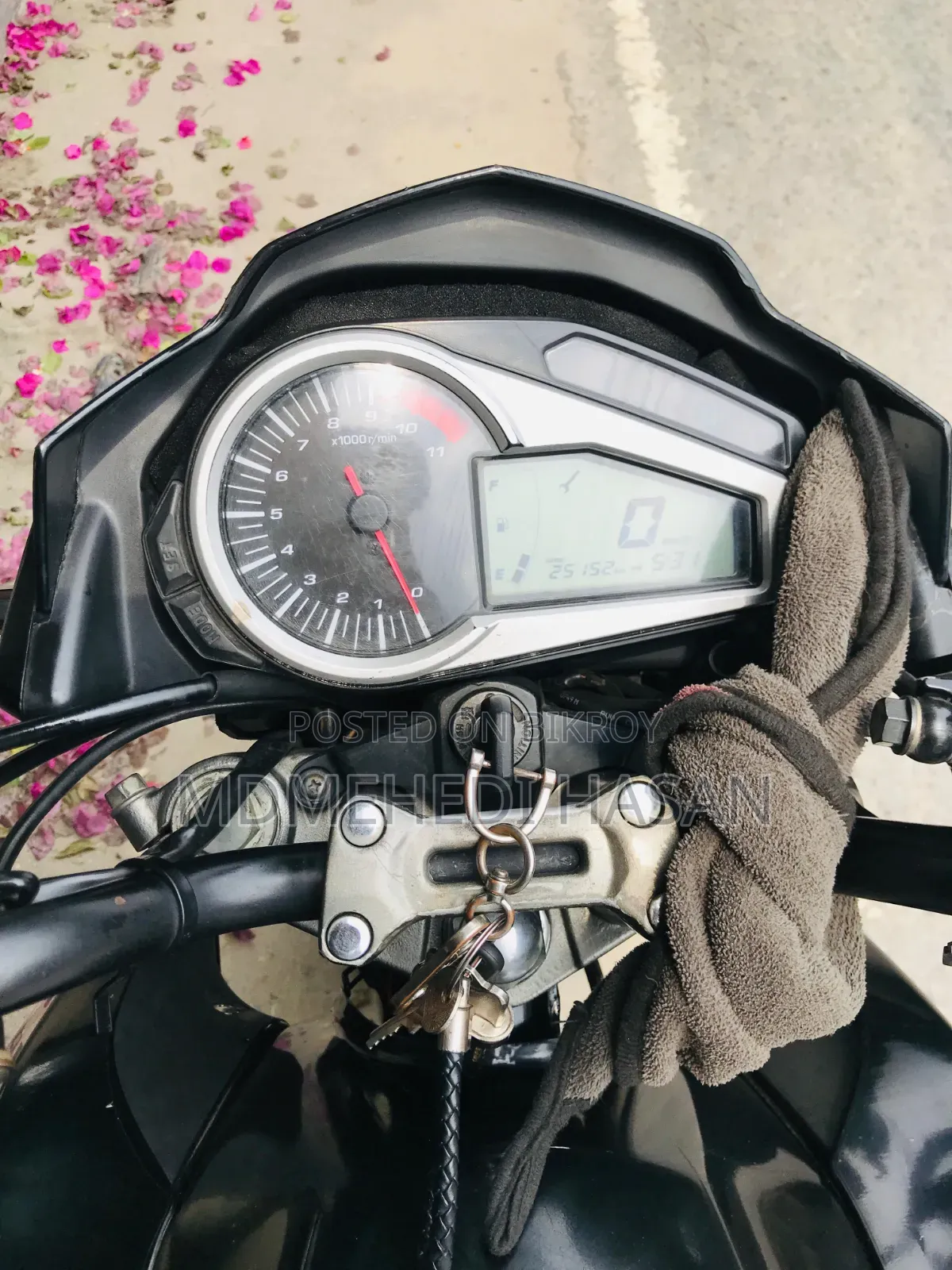 Hero Hunk 150R Xtec 2021 Black