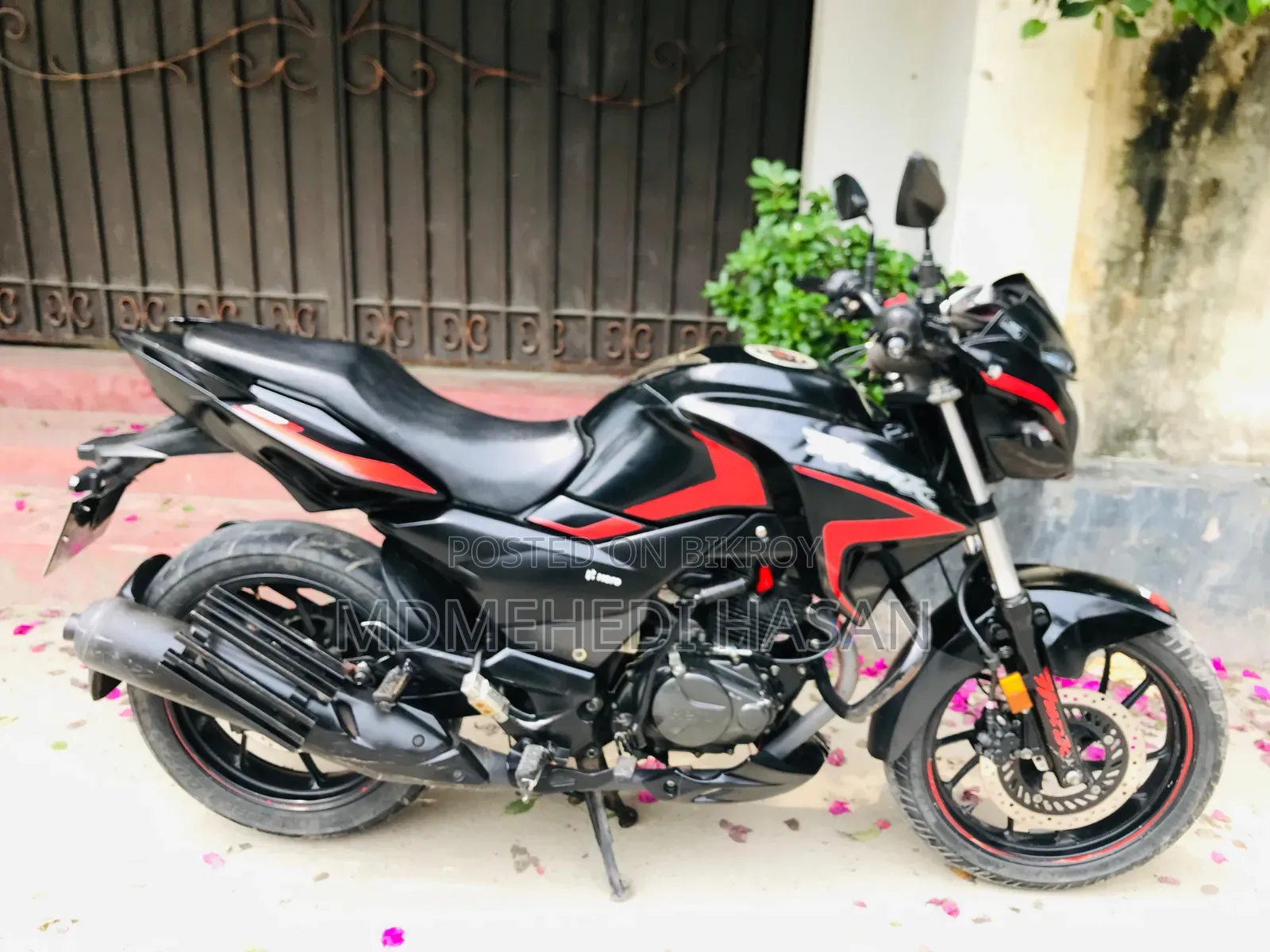 Hero Hunk 150R Xtec 2021 Black