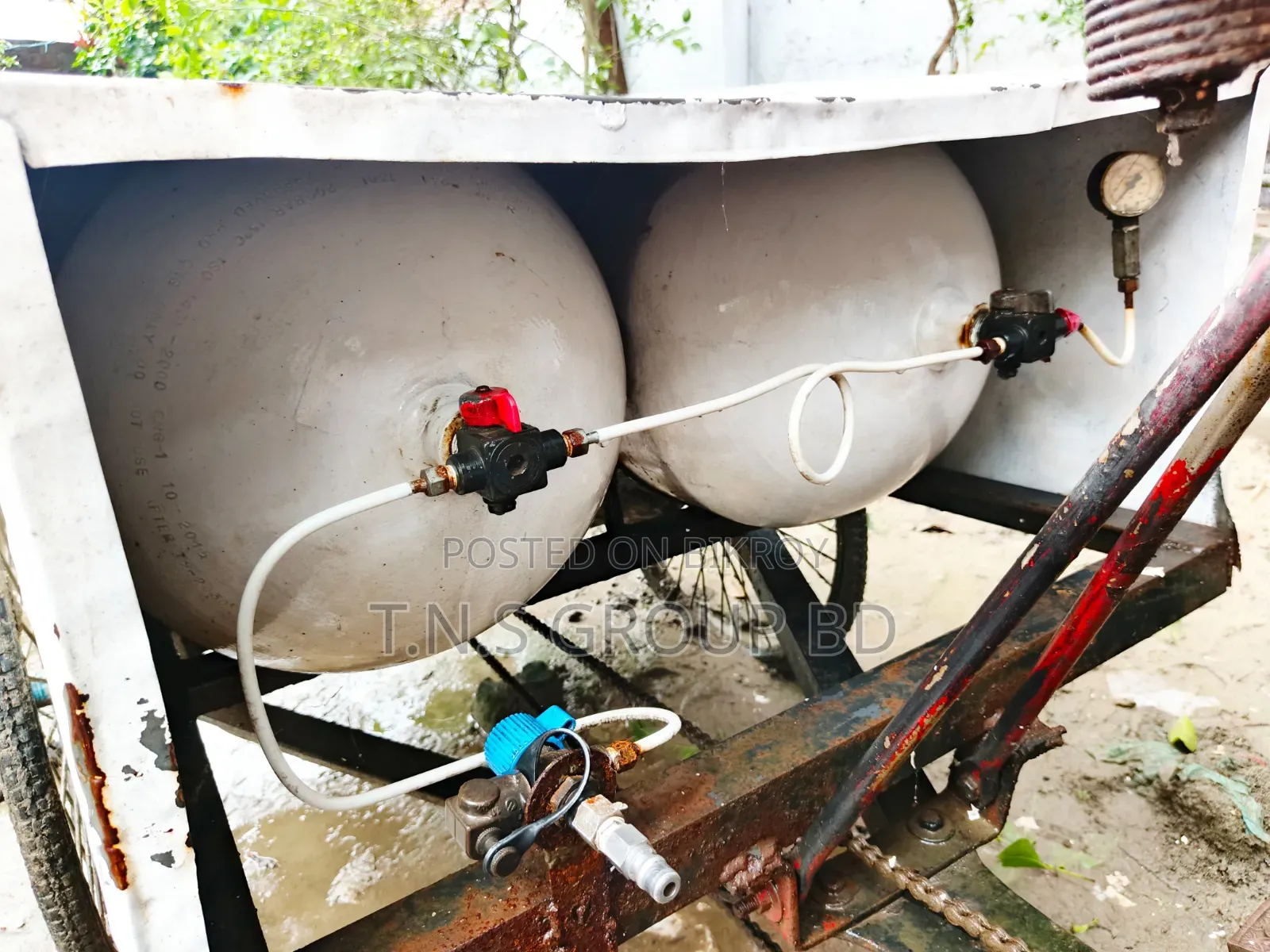 2 Units of 130L CNG Cylinders + Van Setup, Ready for Restaurant Use