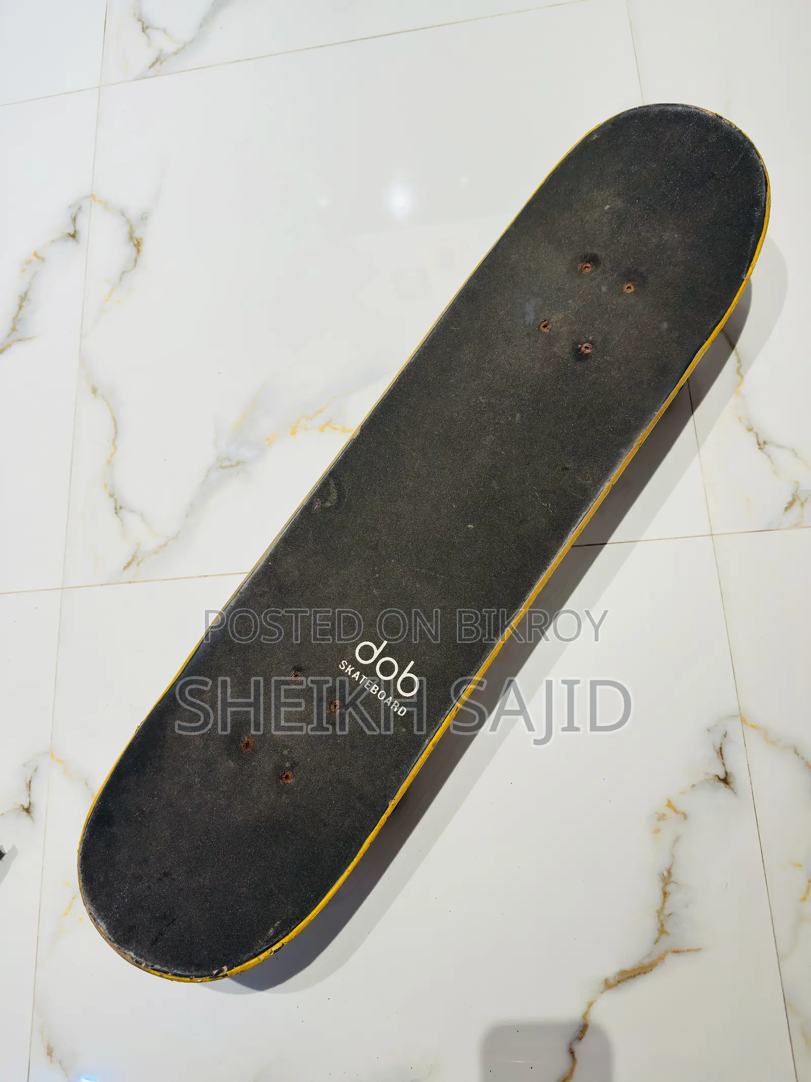 Skateboard