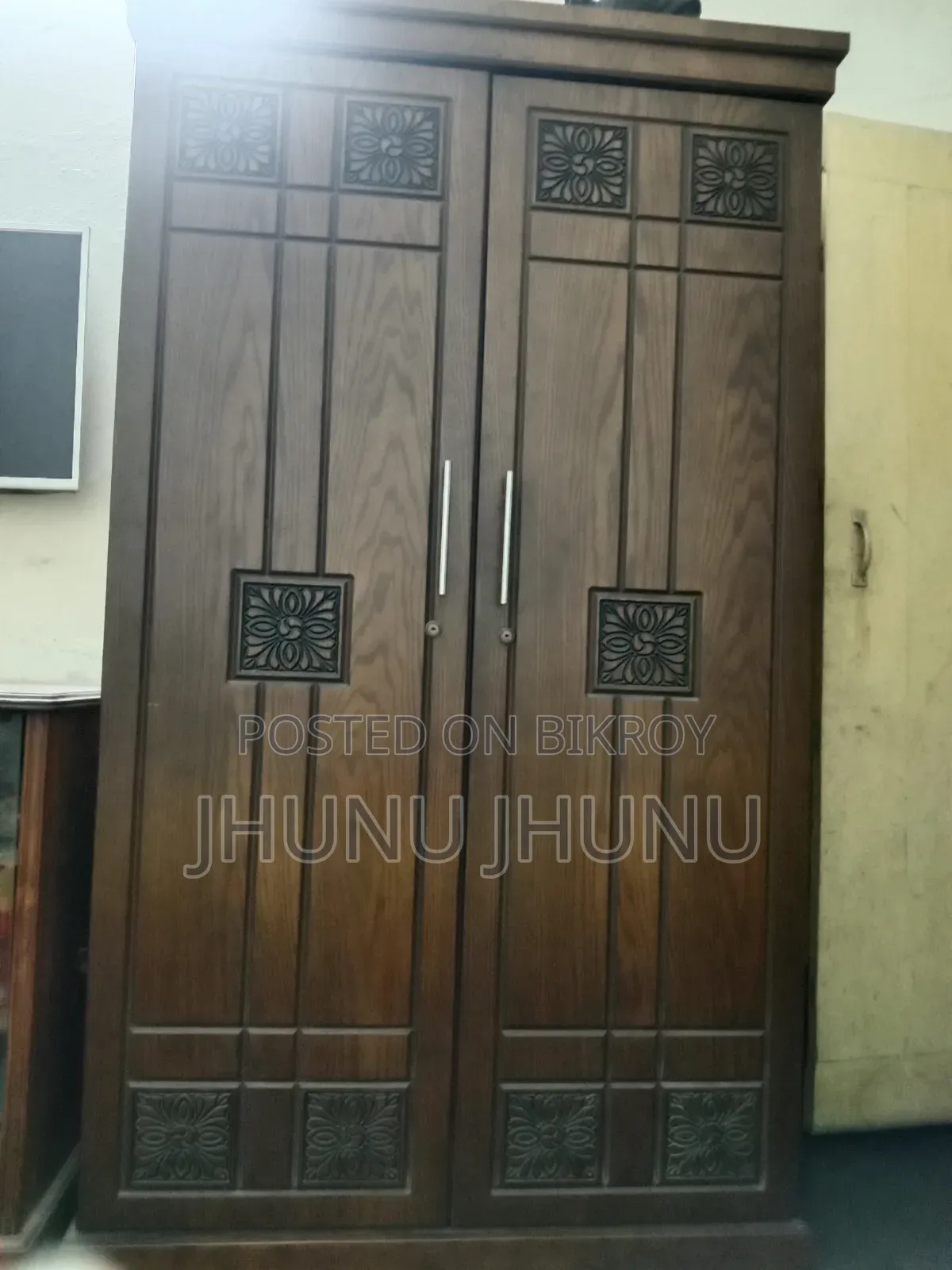 Malaysian Board Almirah
