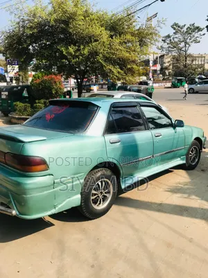Toyota Carina 2000 Green