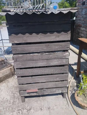 কেরোসিন কাঠ এর খাচা