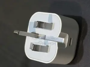 20 W Charging Adapter