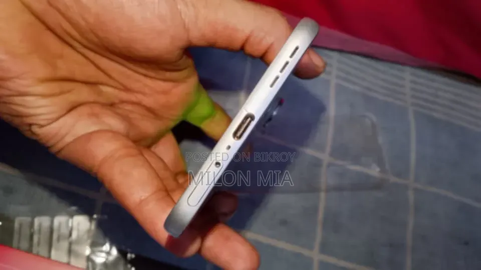 Infinix Hot 60 Pro+ 128 GB White