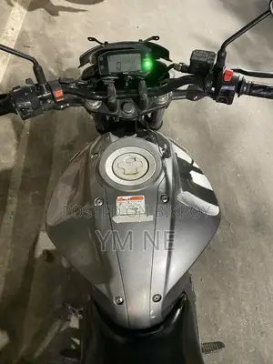 সুজুকি ২০১৬ গ্রে