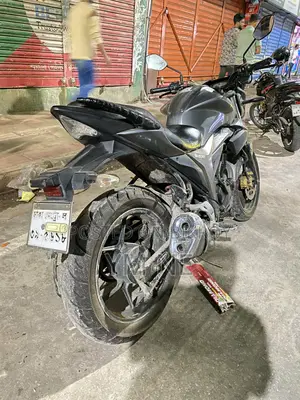 Suzuki 2016 Gray
