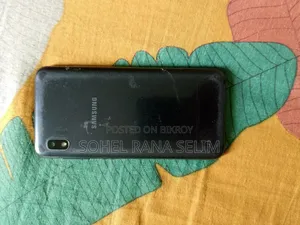 Samsung A10 32 GB Black
